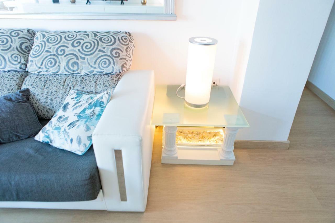 Apartamento Lujo Frente Al Mar Centro De Málaga Esterno foto